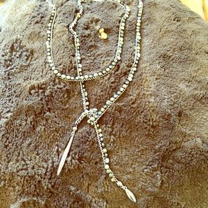 Head turning Stella Dot lariat necklace